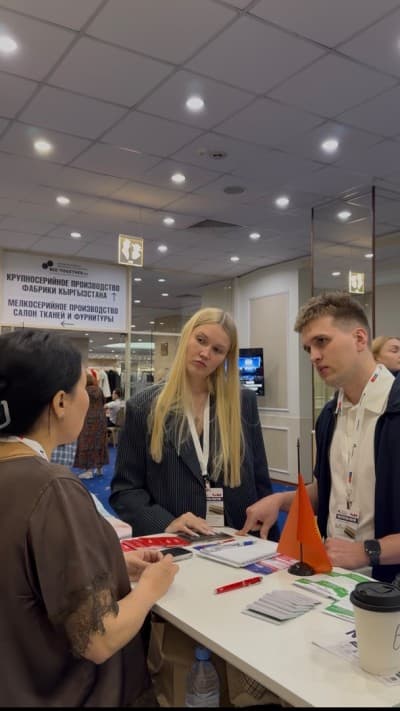 Red Express выступила официальным партнёром международной выставки Bee-Together в Москве